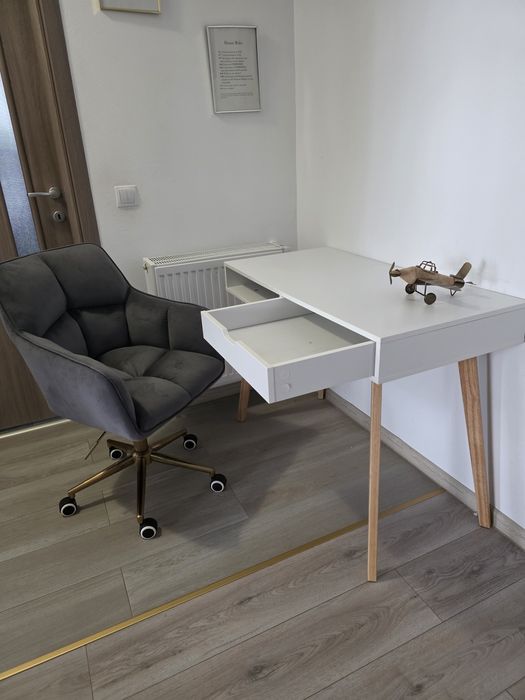 Vand birou alb 100x50