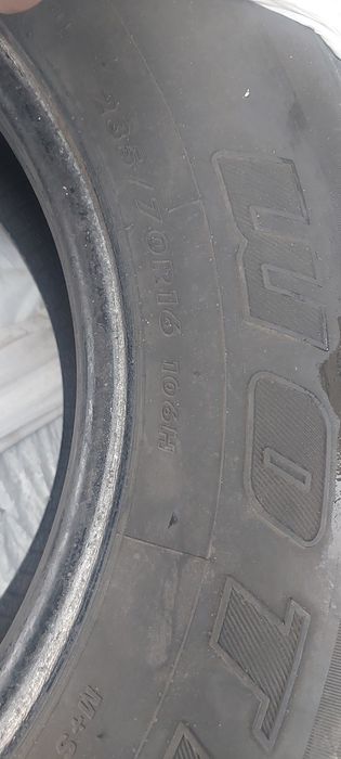 Продам б/у резину R16 235/70