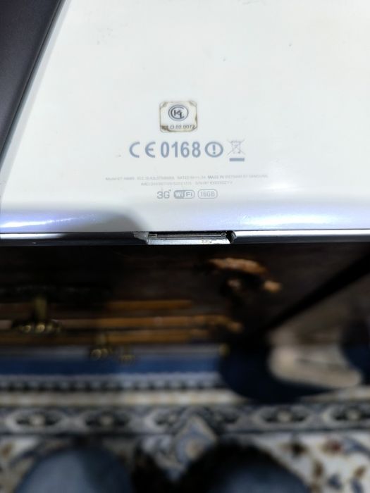 Два планшета Самсунг