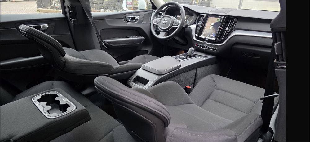 VOLVO XC 60 2020 2.0 392CP E6 Automat 4x4 Distro 360G Panoram 150000KM
