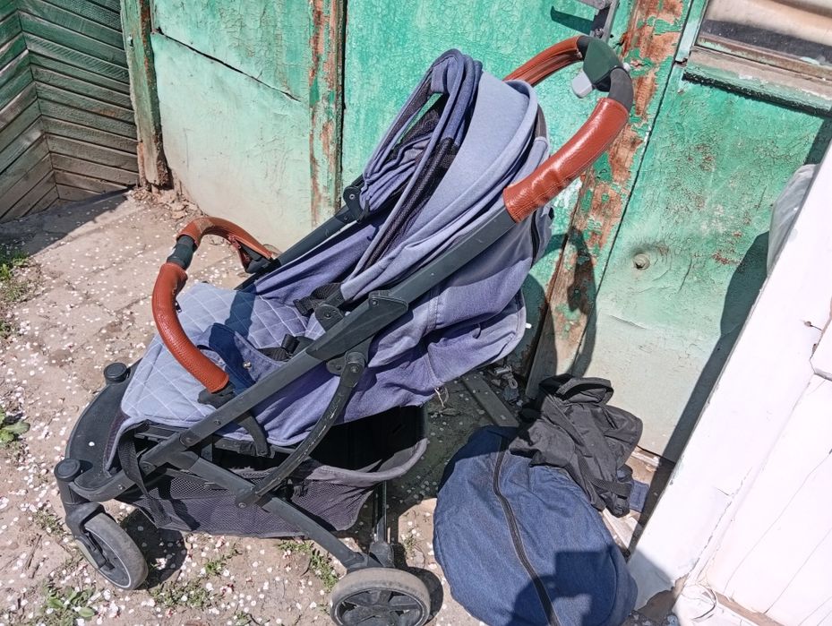 Коляска прогулочная детская