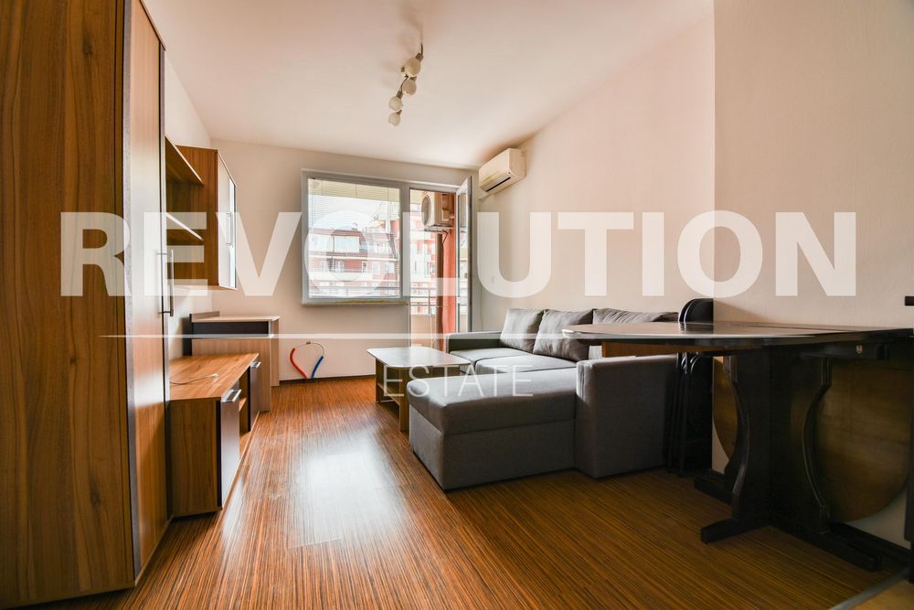 Двустаен апартамент в ж.к. Младост 4.