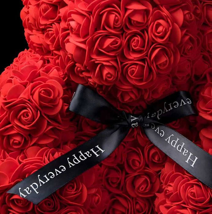 Плюшено мече с LED рози - романтичен подарък 25 см