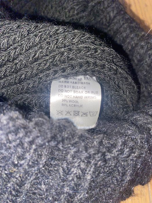 Дамска зимна шапка