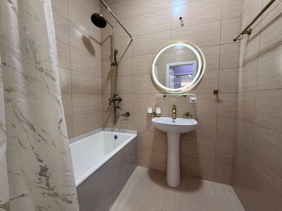 Продажа квартиры  Юнусабад  жк " Манзара" 2/15/16