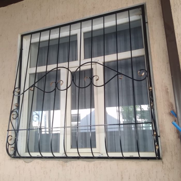 Решётки на окна.