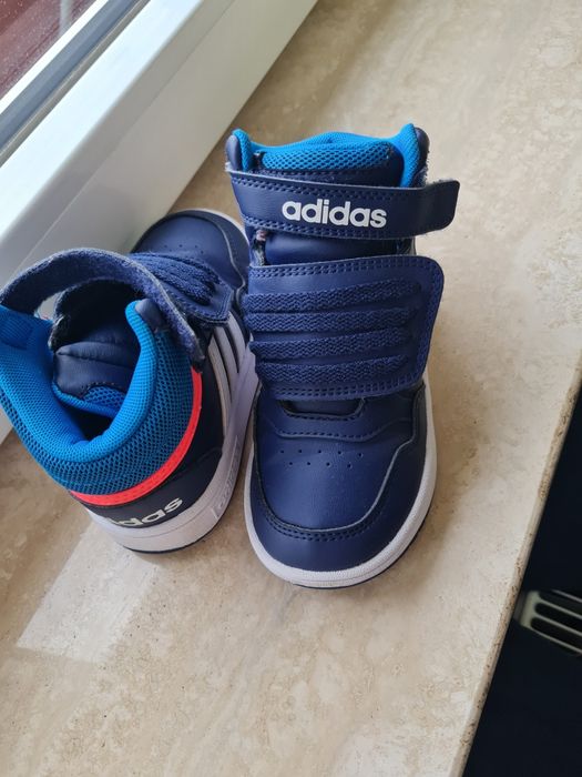 Adidasi gheată Adidas