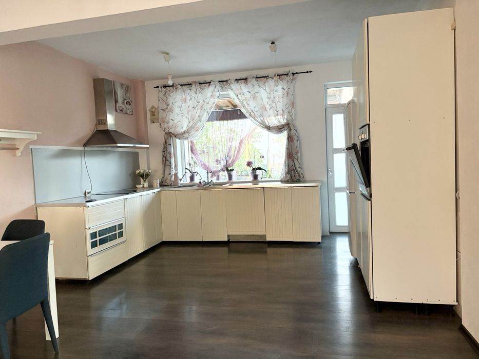 Casa pentru familie/after school