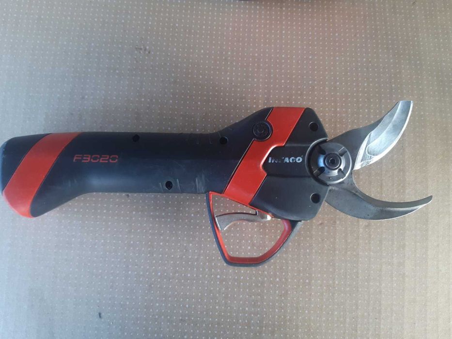INFACO F3020 Акумулаторна  ножица
