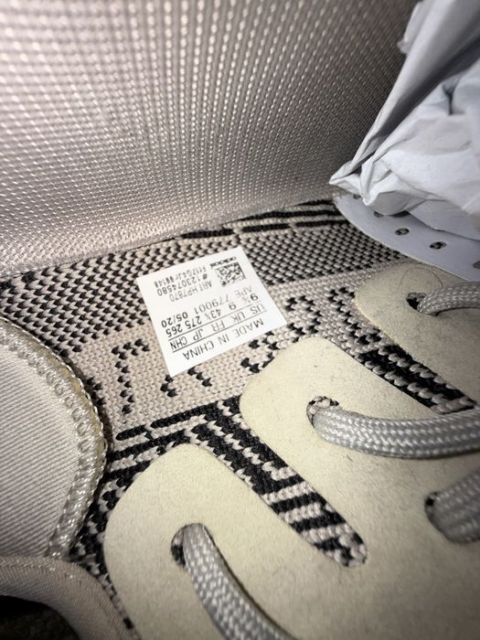 Yeezy boost 350 marimea 43