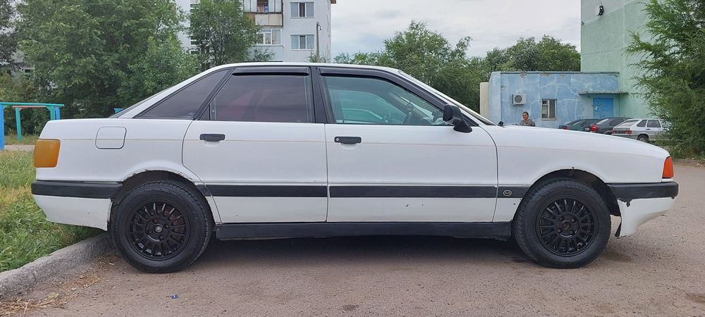 Продам автомобиль Ауди 89