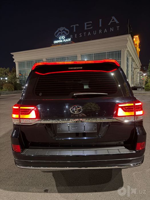 Toyota Land Cruiser 200