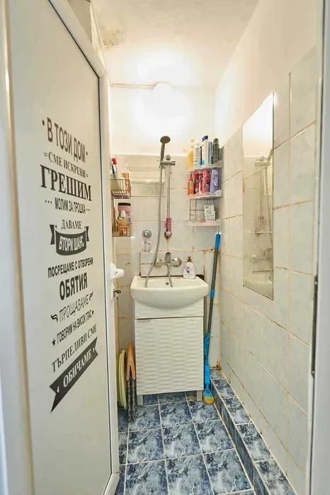 Дава се под наем Тристаен апартамент в Варна, Левски - 60 кв.м за 613 € - Снимка #9