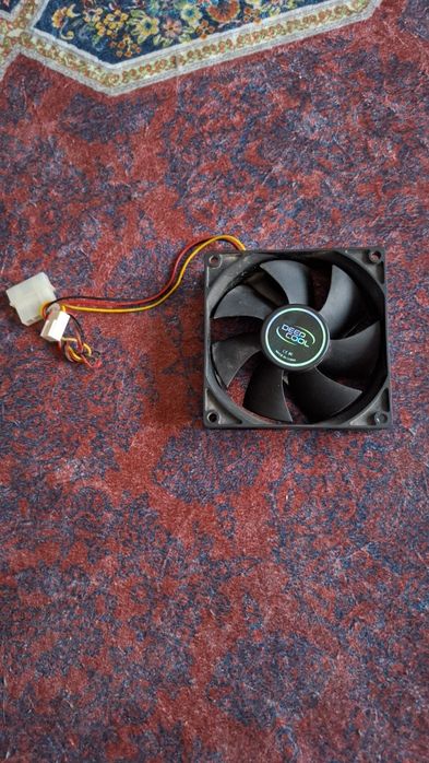 Продам вентилятор на выдув