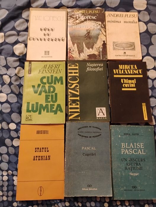 Carte filosofie, istorie, literatura.