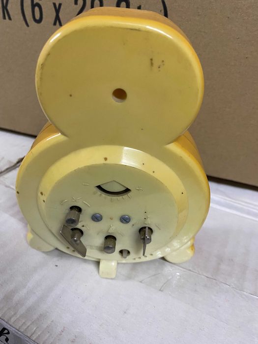 Ceas desteptator Aradora romanesc mecanic de masa