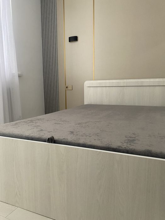 Кровать двуспальный СРОЧНО ПРОДАМ