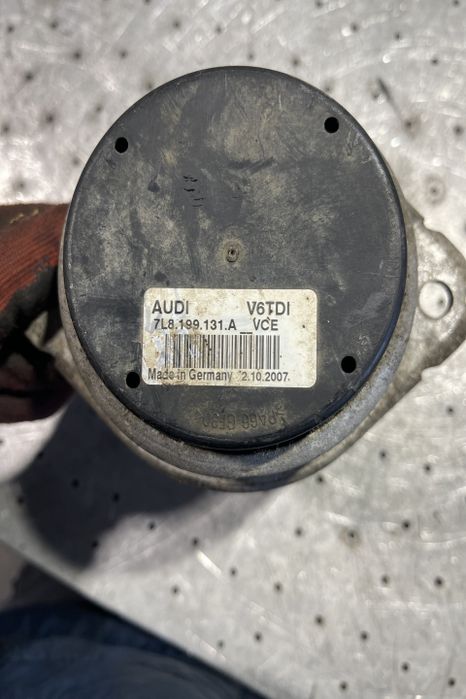 Tampon motor 7L8.199.131.A Volkswagen VW Touareg generatia 1 7L (face