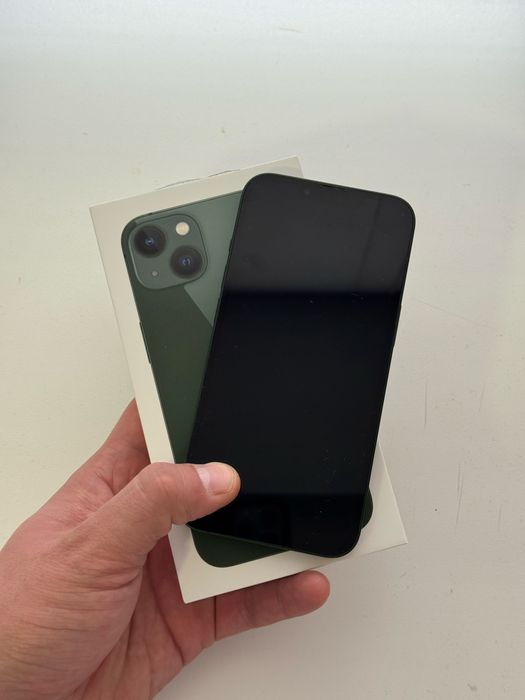 Продам iPhone 13