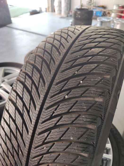 4 бр зимни 235/55/17 Michelin