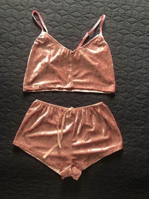 Дамска розова пижама