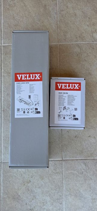 Vand geam Velux nou in cutie 55 ×78 cu sistem electric