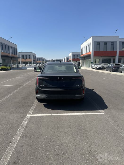 Hongqi e-qm 5 500km запасход 2025-ийл