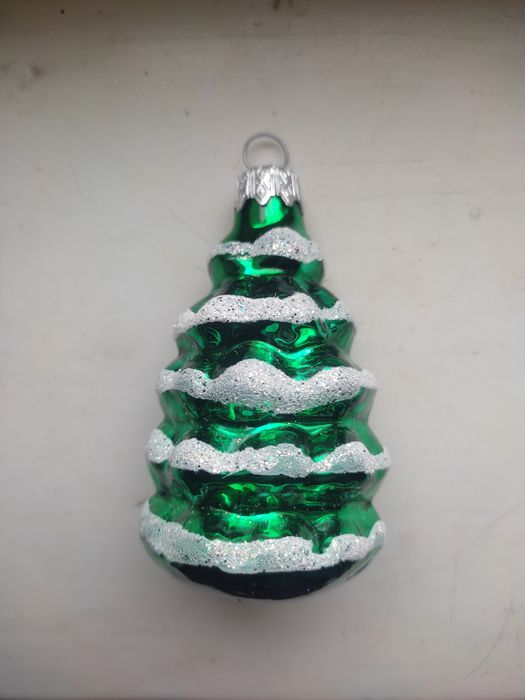 Елочные стеклянные украшения