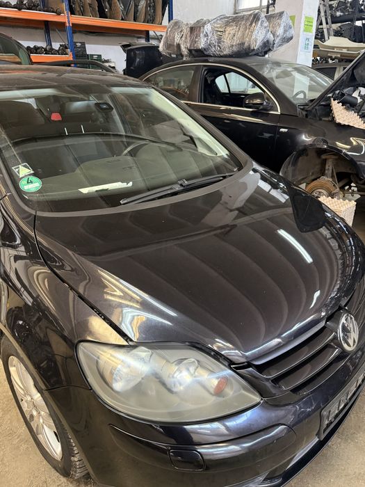 Capota fata cu balamale VW Golf 5 Plus neagra negru LC9Z