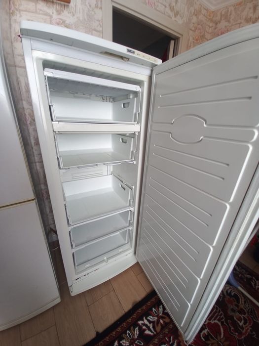 Морозильник Атлант