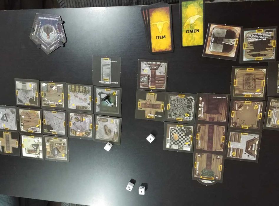 Betrayal at House on the Hill (2nd edition) Настолна игра на Английски