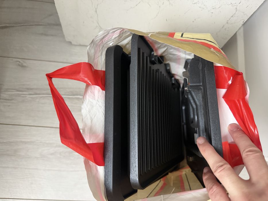 Продаю мультигриль Braun 9 Pro.