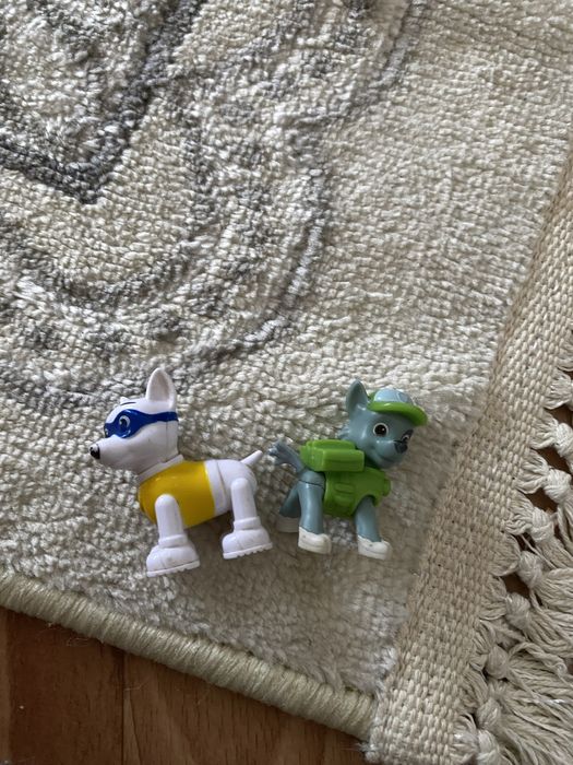 Продается фигурки по 100тг