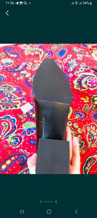 Чёрные лакированные туфли