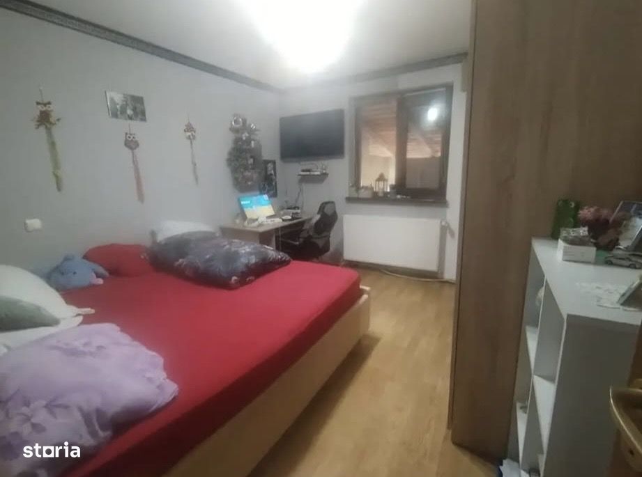 Casă 6 camere -Miroslava