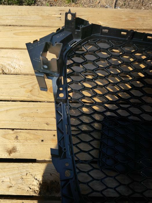 Grila Audi RS4 B8.5, 8K0 853 651 R T94, Culoare: Negru Glossy