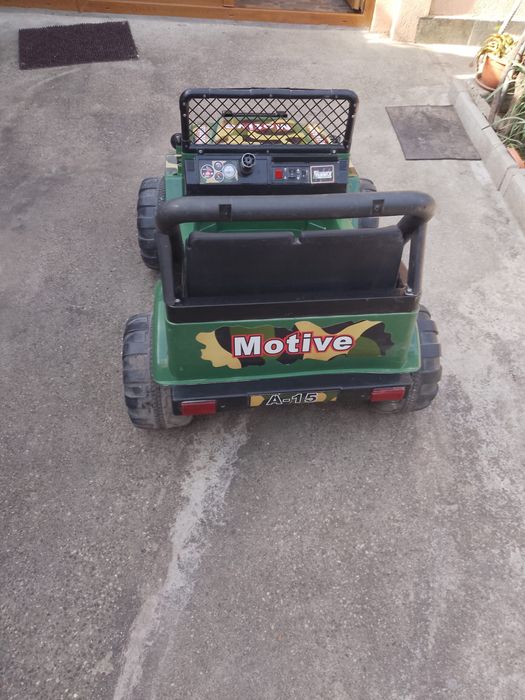 Masinuța electrica