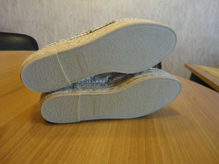 N40 Saint Laurent/нови/оригинални еспадрили