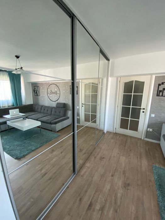 Apartament de 2 camere cu centrala proprie zona Gorjului