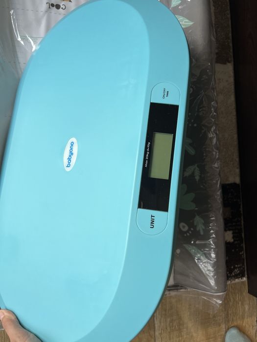 Електронна везна за бебета Babyono