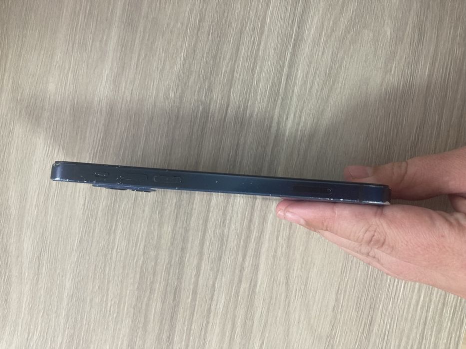 Vand iphond 12 , 81 % sanatatea bateriei 64 g - perfect functional