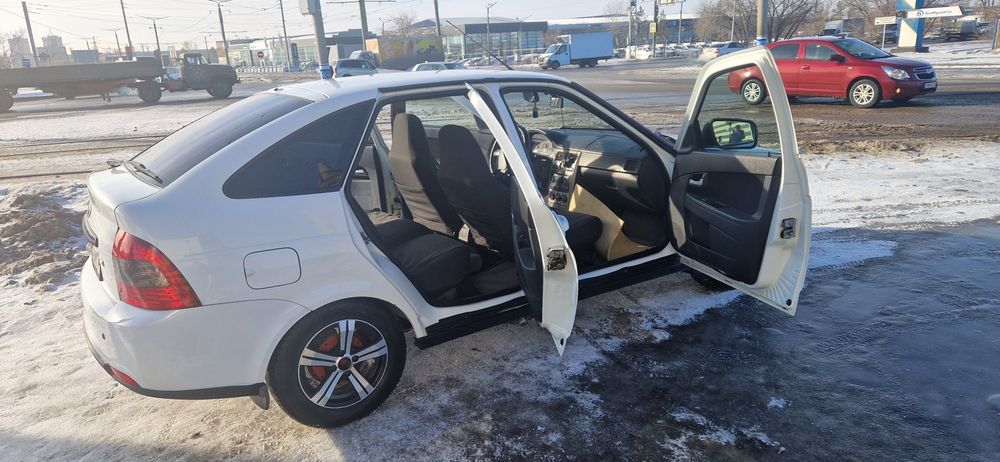 Продам приору 2013 год