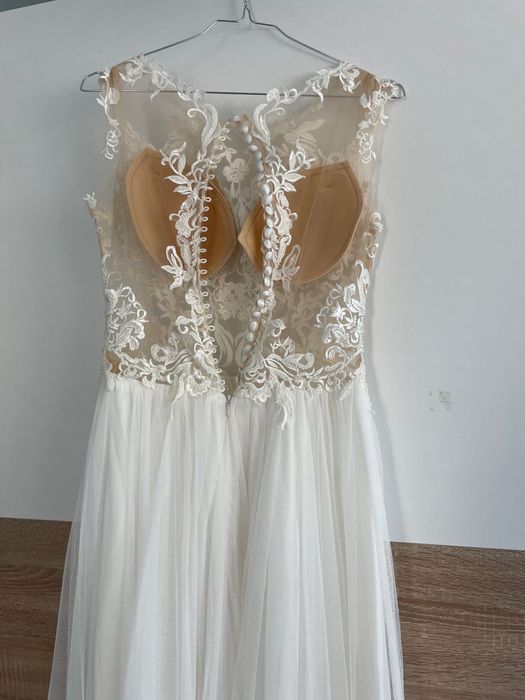 Сватбена рокля, закупена от Сватбен център - София за 960лв