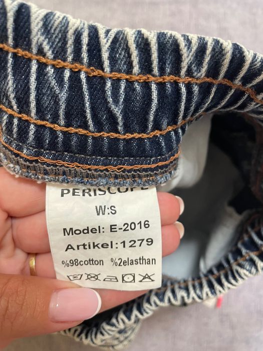 Рокля размер М и пола размер S