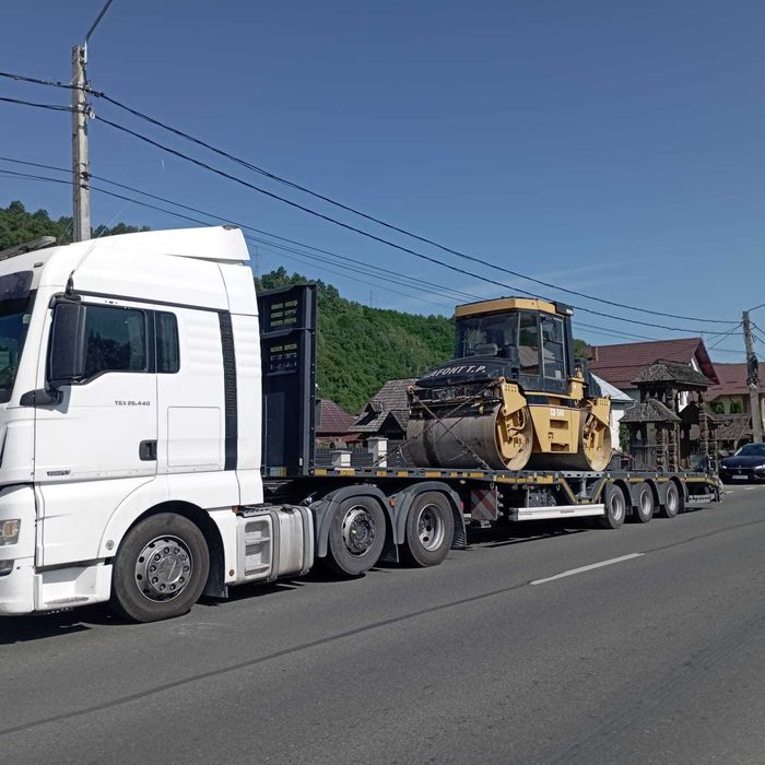 Transport trailer utilaje agricole /constructii. Transport agabaritic.