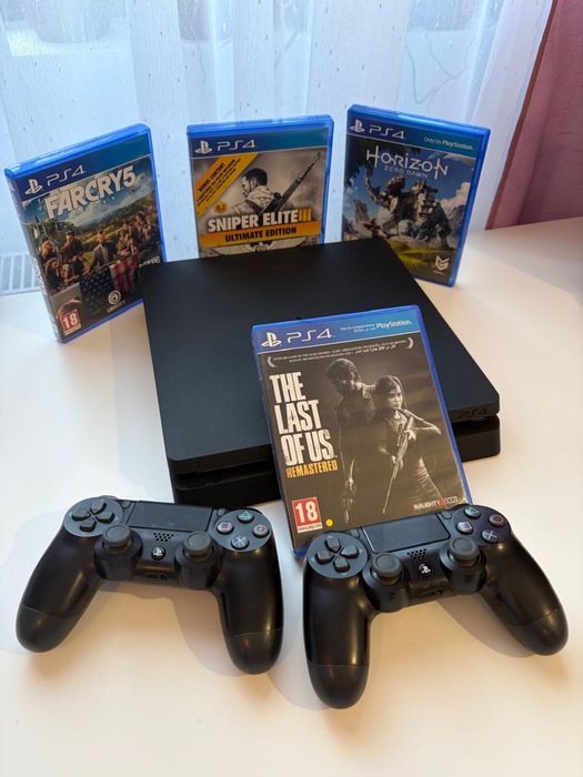 PlayStation 4 Slim