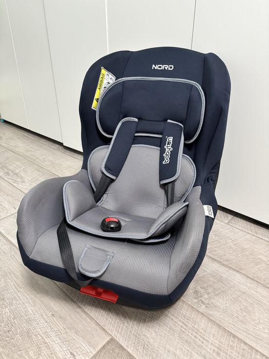 Срочно продам автокресло babyton NORD