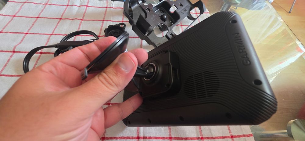 Навигация за камион Garmin Dezl 780 LMT-D най-нови карти за цялаЕвропа