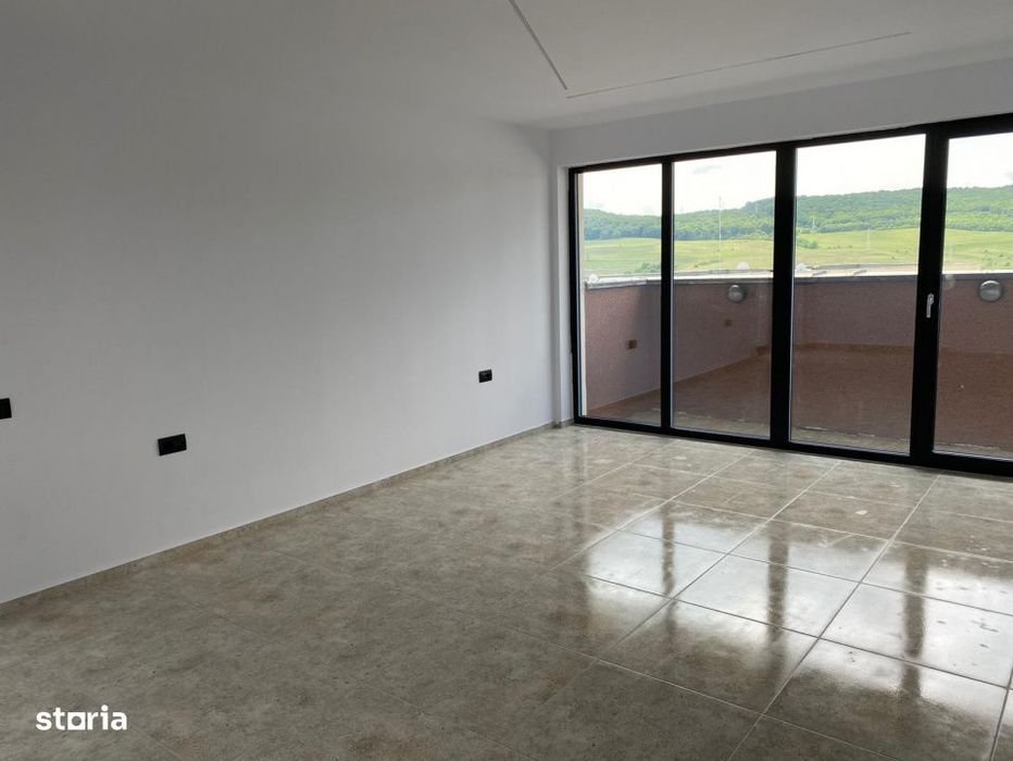 Penthouse de 4 camere, 200 mp, 400 mp terase, zona Petrom — fotografia 2