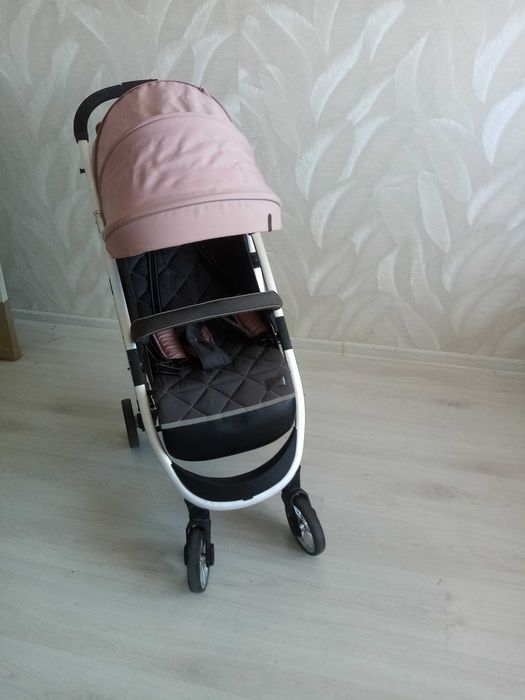 коляска детская прогулочная